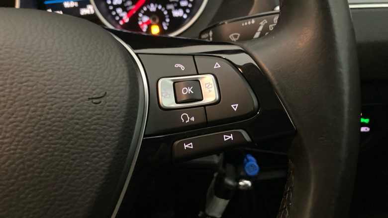 Volkswagen Tiguan 1.4 TSi 125 SE Nav 5dr Petrol Estate